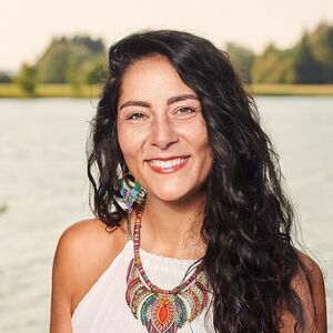 Speaker - Amira